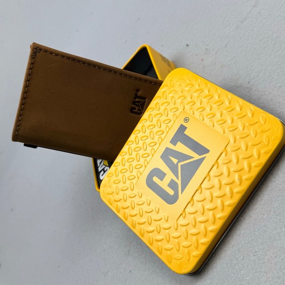 CAT Caterpillar Genuine Leather Trifold Wallet RFID Shield Brown Emboss Logo - Picture 9 of 11